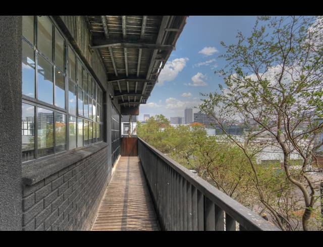 2 BEDROOM APARTMENT FOR SALE IN MABONENG